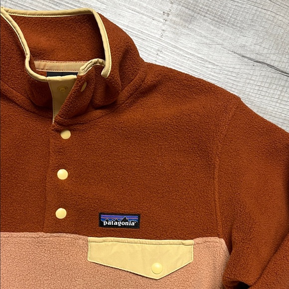 Patagonia and Lands' End Women’s Fleece Pullovers - Brown and Red Pattern - Picture 3 of 9